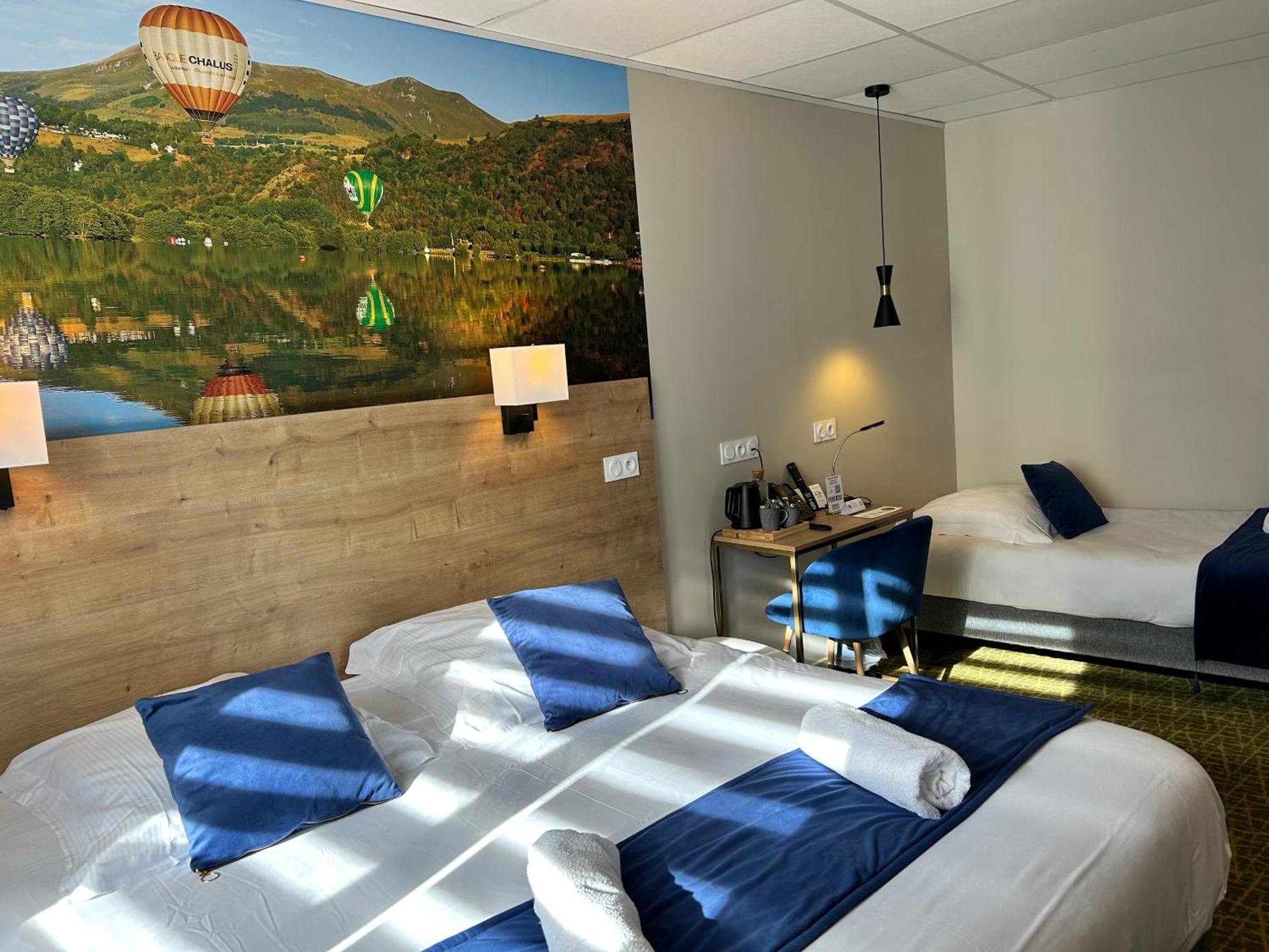 Logis Hotel De Paris Murol Exterior photo